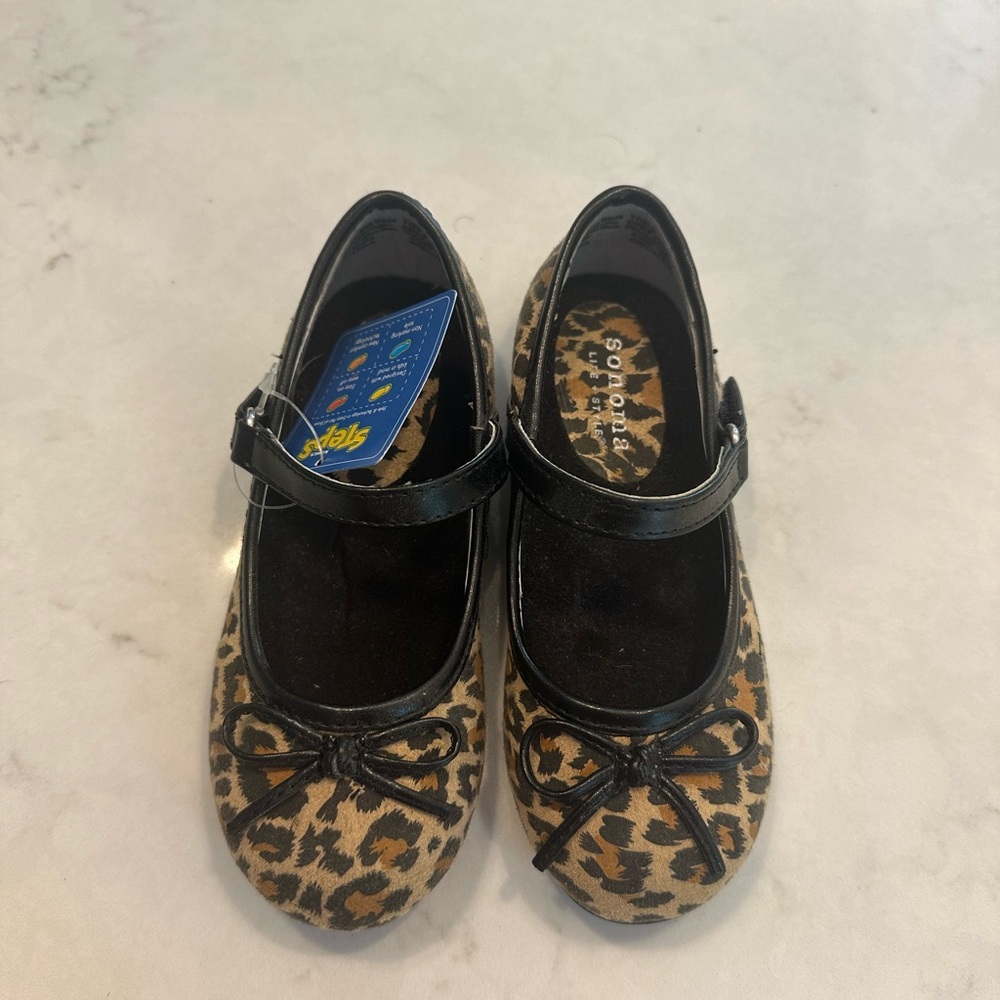 New Sonoma toddler girls shoes size 9